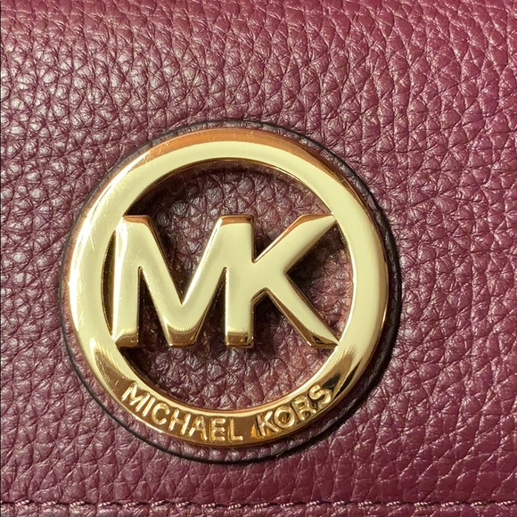 Michael Kors bag & Wallet set - Picture 8 of 8